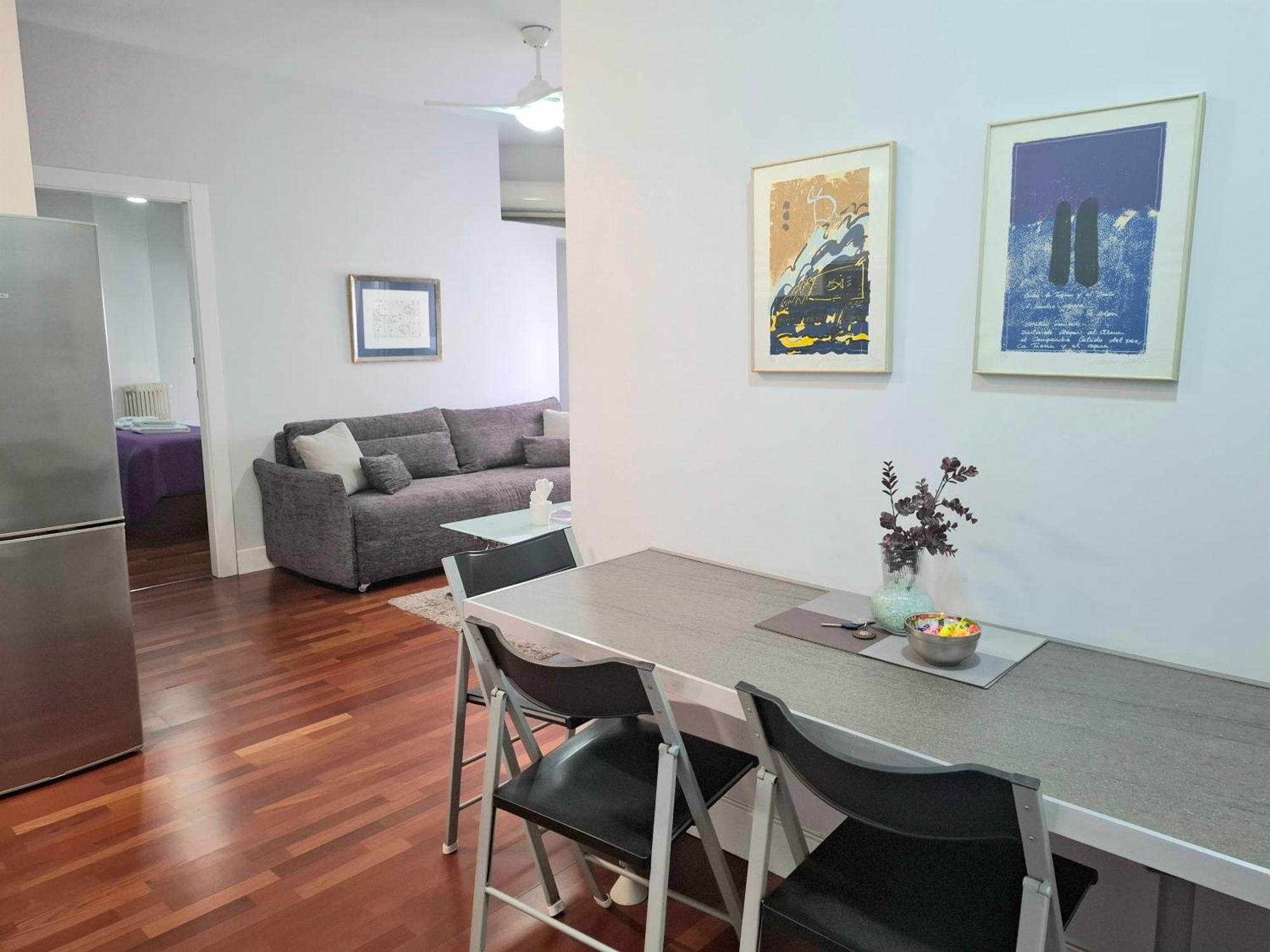 Gran Via - Excellent Apartamento Temporal — Photos 3